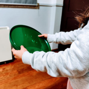 Risco e Segurança rodoviária Tampa a fazer de volante e jogo de segurança rodoviária